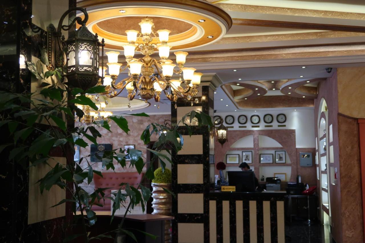 Boulevard Palace Hotel Monrovia Dış mekan fotoğraf