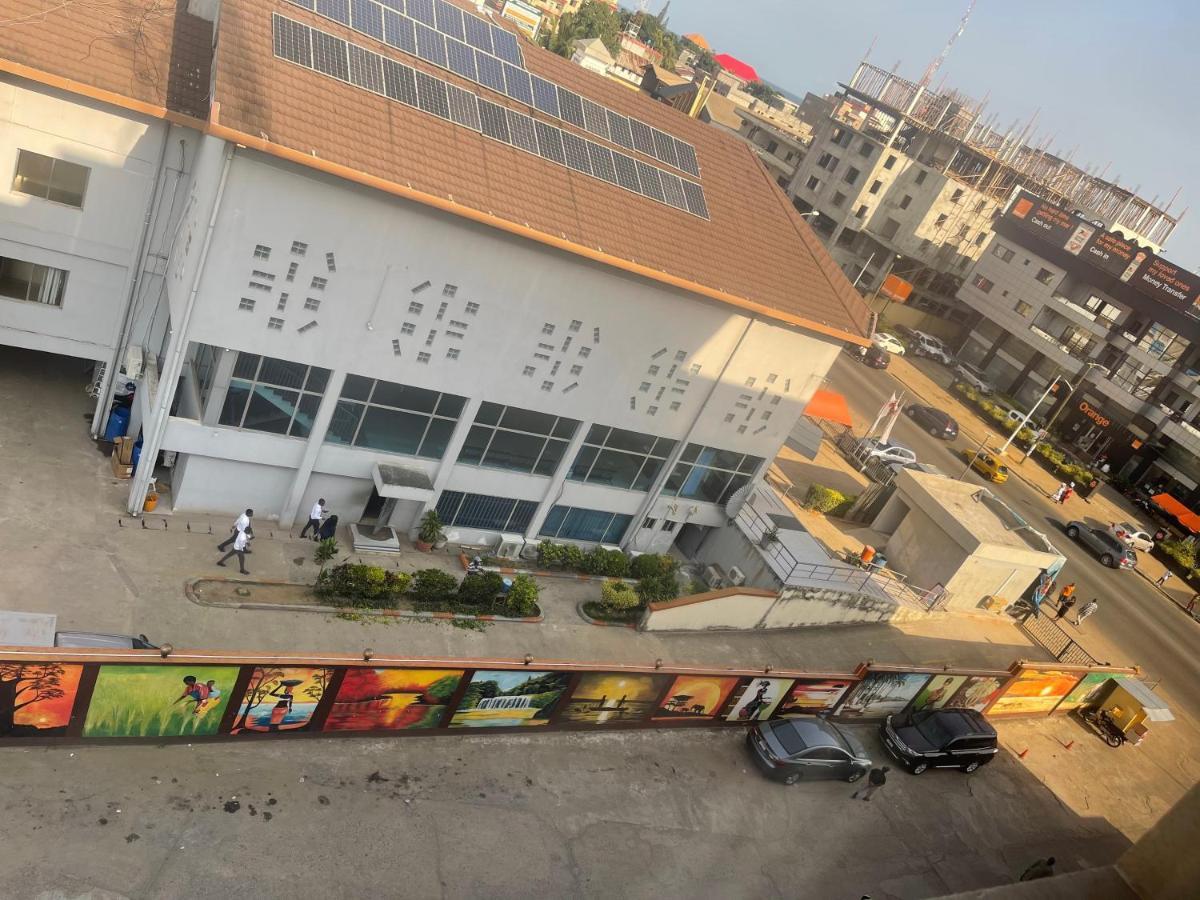 Boulevard Palace Hotel Monrovia Dış mekan fotoğraf