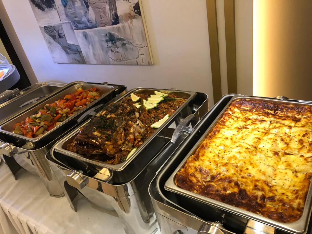 Boulevard Palace Hotel Monrovia Dış mekan fotoğraf