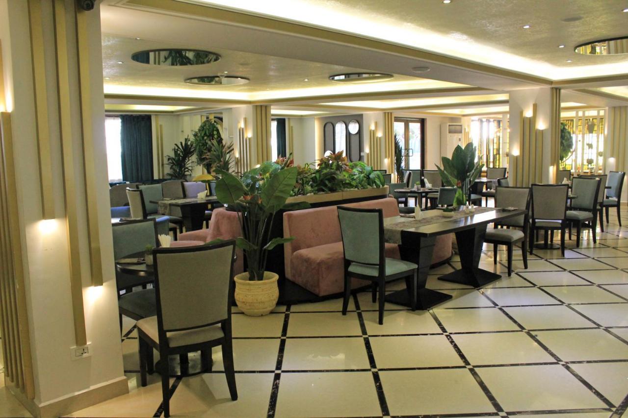Boulevard Palace Hotel Monrovia Dış mekan fotoğraf