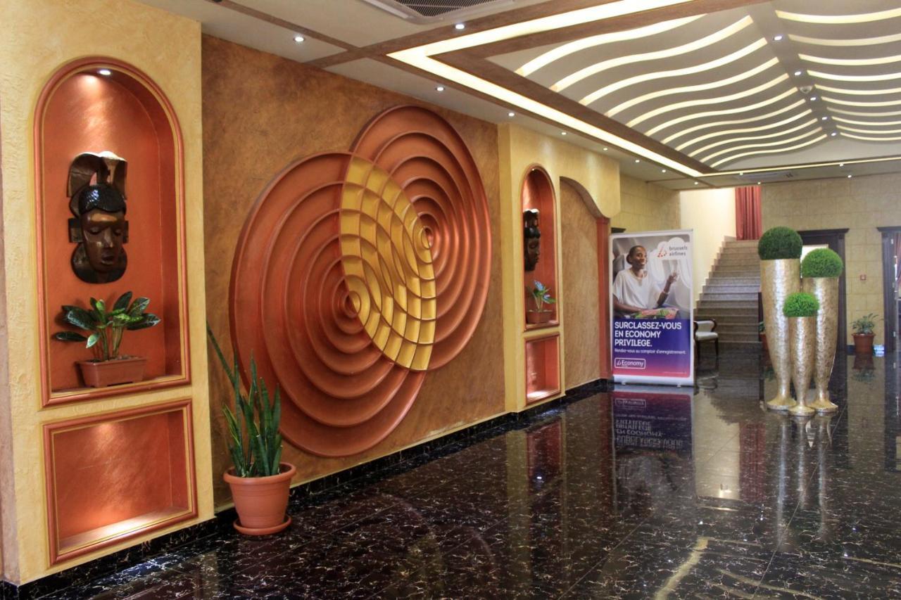 Boulevard Palace Hotel Monrovia Dış mekan fotoğraf