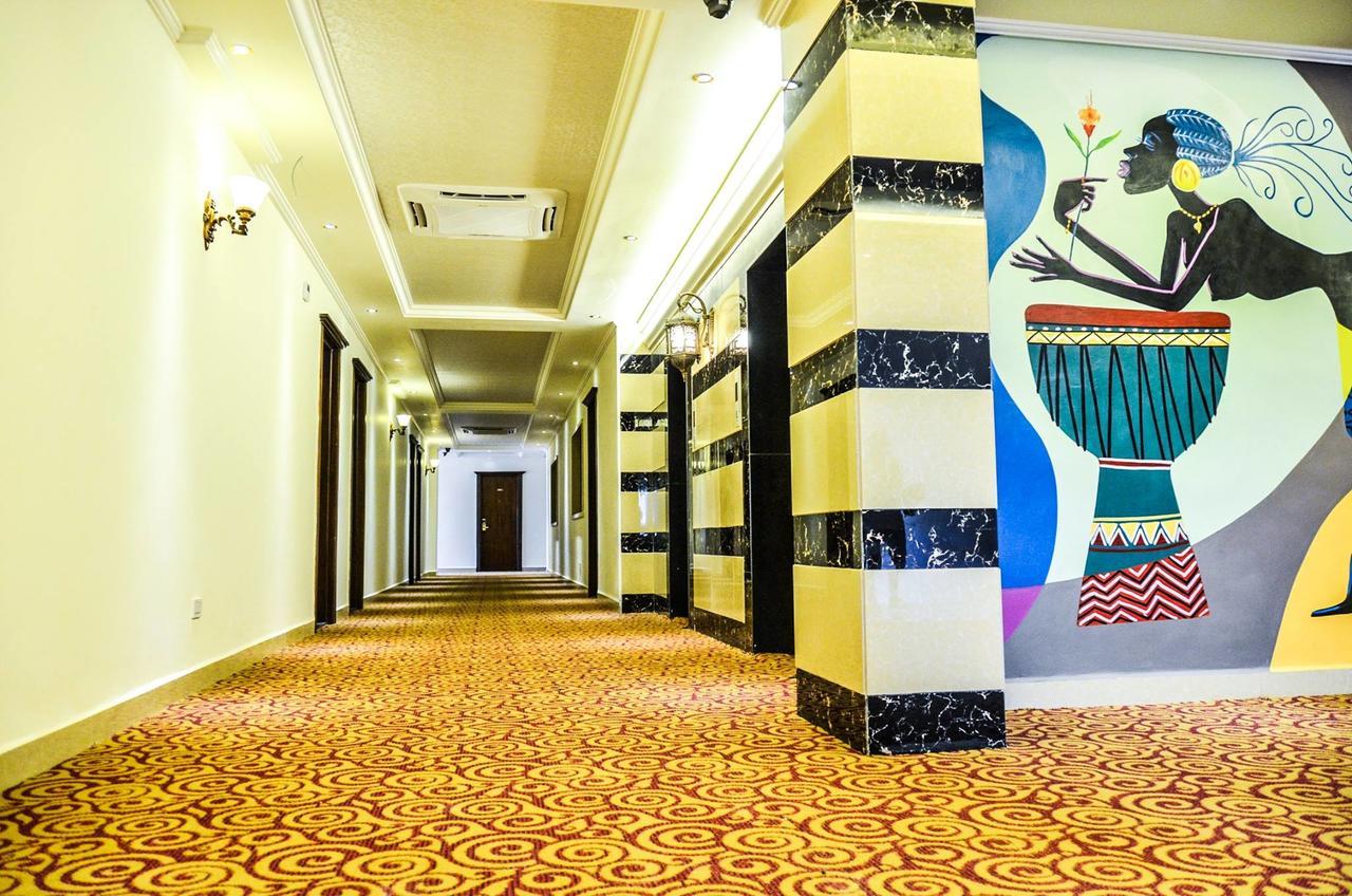 Boulevard Palace Hotel Monrovia Dış mekan fotoğraf